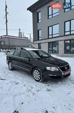 Універсал Volkswagen Passat 2010 в Рівному