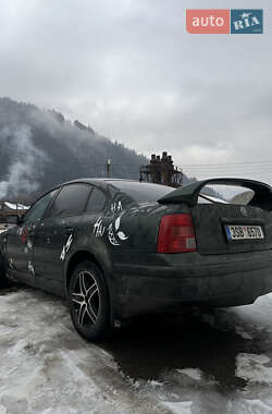 Седан Volkswagen Passat 1998 в Тячеві