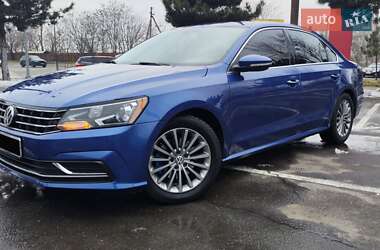 Седан Volkswagen Passat 2016 в Одессе