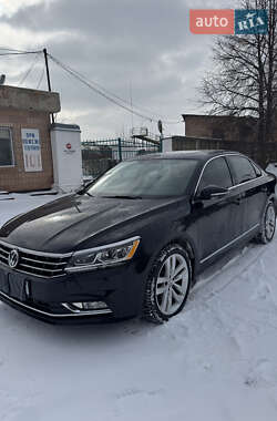 Седан Volkswagen Passat 2017 в Киеве