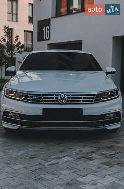Седан Volkswagen Passat 2017 в Ужгороде