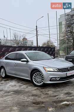 Седан Volkswagen Passat 2017 в Сумах