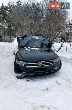 Универсал Volkswagen Passat 2020 в Львове