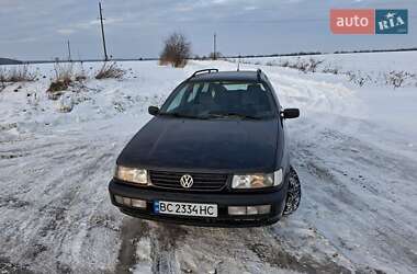 Універсал Volkswagen Passat 1995 в Львові