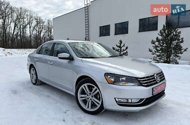 Седан Volkswagen Passat 2012 в Луцке