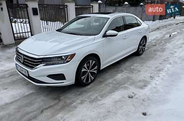 Седан Volkswagen Passat 2020 в Львові
