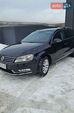 Универсал Volkswagen Passat 2012 в Хмельницком
