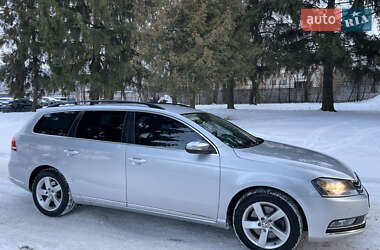 Универсал Volkswagen Passat 2012 в Луцке