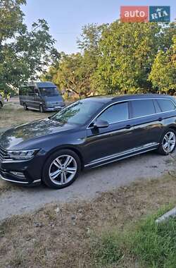 Універсал Volkswagen Passat 2019 в Очакові