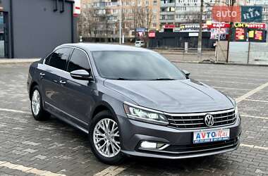 Седан Volkswagen Passat 2015 в Кривом Роге