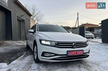 Універсал Volkswagen Passat 2021 в Нововолинську