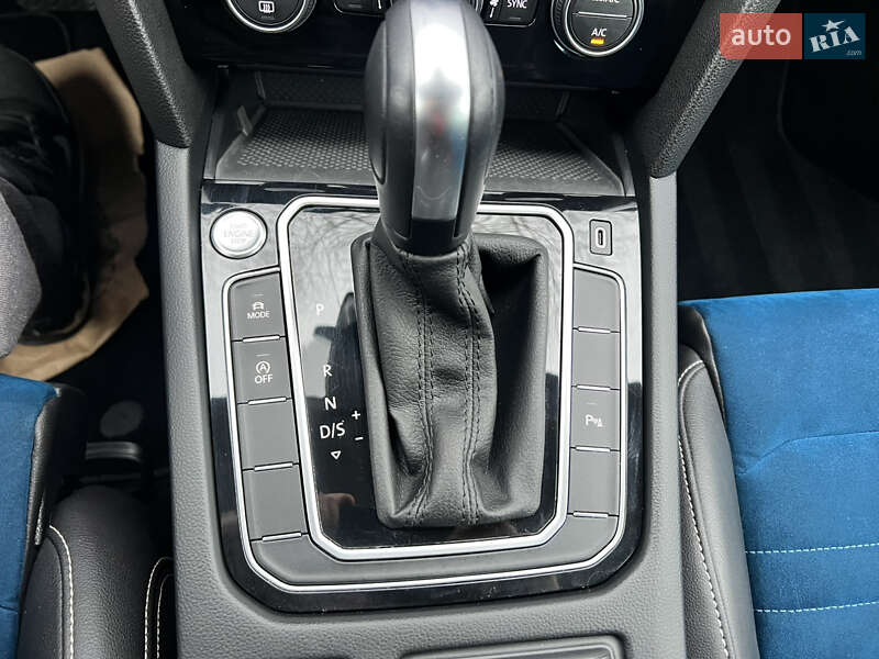 Универсал Volkswagen Passat 2020 в Луцке