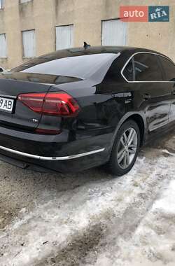 Седан Volkswagen Passat 2017 в Одесі