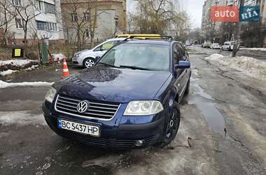 Універсал Volkswagen Passat 2002 в Львові