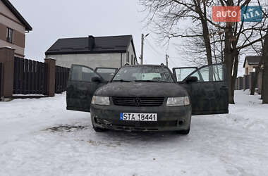 Універсал Volkswagen Passat 1998 в Горі