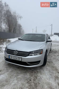 Седан Volkswagen Passat 2012 в Чернігові