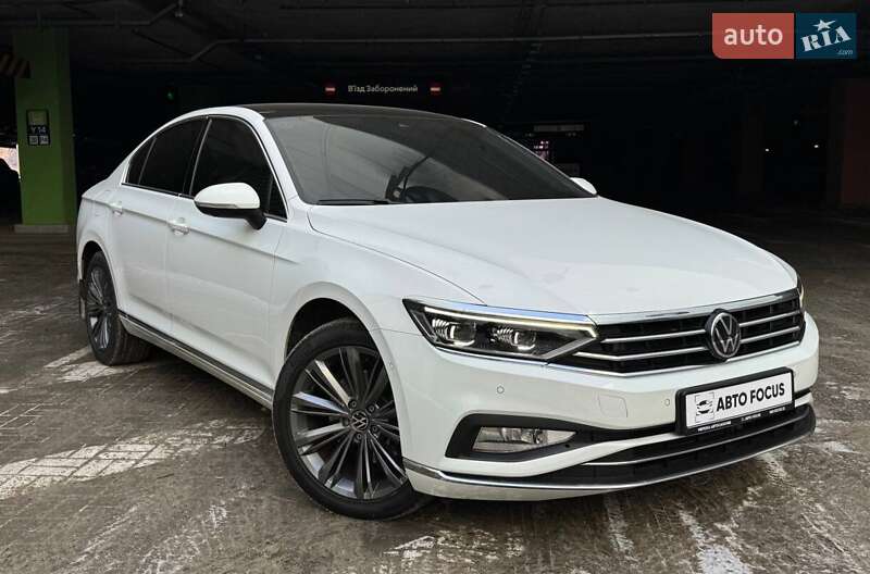 Volkswagen Passat 2021