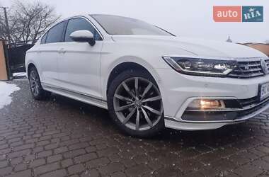 Седан Volkswagen Passat 2018 в Львові