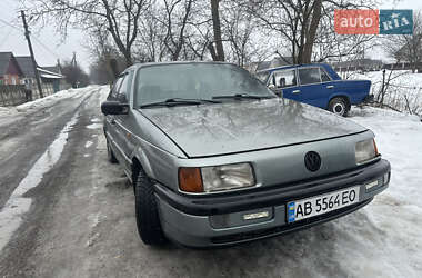 Седан Volkswagen Passat 1989 в Немирове