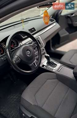 Универсал Volkswagen Passat 2013 в Тернополе