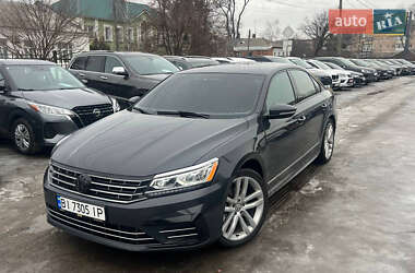 Седан Volkswagen Passat 2017 в Полтаві