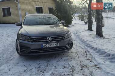 Седан Volkswagen Passat 2016 в Черкассах