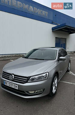 Седан Volkswagen Passat 2012 в Миколаєві
