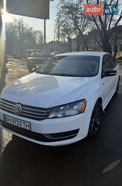 Седан Volkswagen Passat 2013 в Одессе