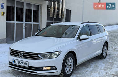 Універсал Volkswagen Passat 2015 в Львові