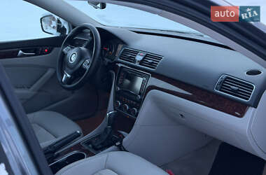Седан Volkswagen Passat 2013 в Рівному