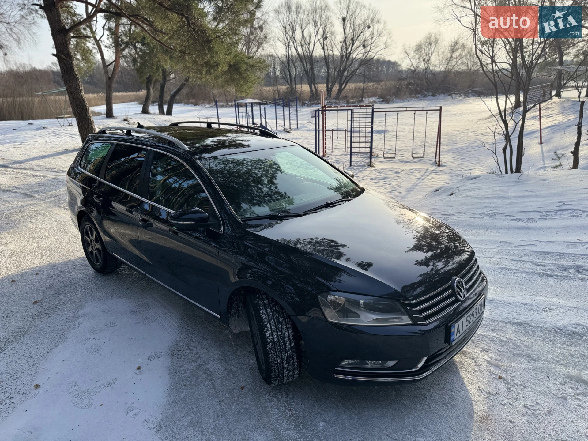 2010 Volkswagen Passat - мініатюра 3