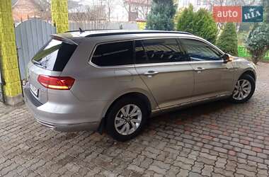 Универсал Volkswagen Passat 2015 в Бориславе