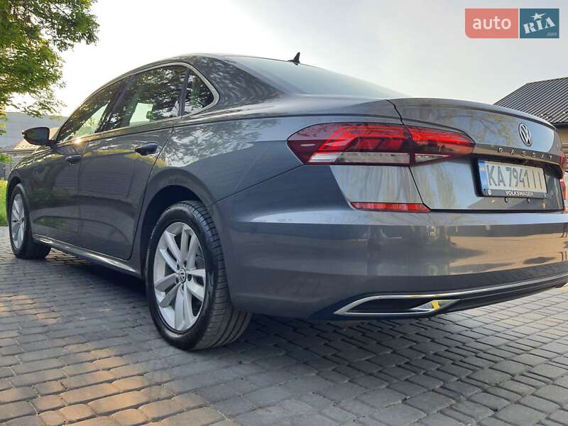 Седан Volkswagen Passat 2020 в Киеве
