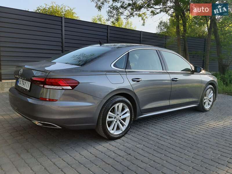 Седан Volkswagen Passat 2020 в Киеве