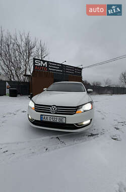 Седан Volkswagen Passat 2013 в Харкові