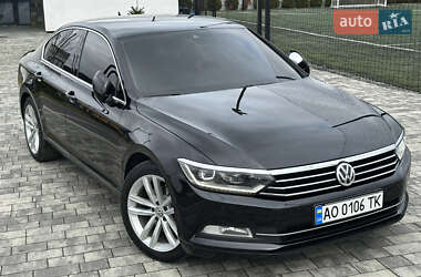 Седан Volkswagen Passat 2015 в Мукачево