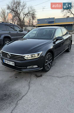 Седан Volkswagen Passat 2018 в Запорожье