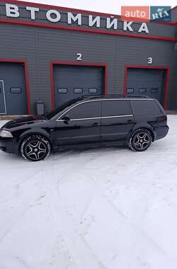 Універсал Volkswagen Passat 2003 в Глибокій