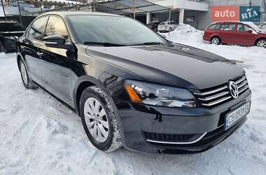 Седан Volkswagen Passat 2014 в Чернігові