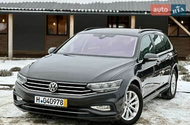 Універсал Volkswagen Passat 2020 в Львові