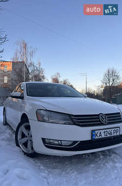 Седан Volkswagen Passat 2015 в Киеве