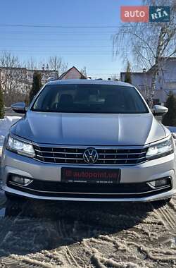Седан Volkswagen Passat 2017 в Білогородці
