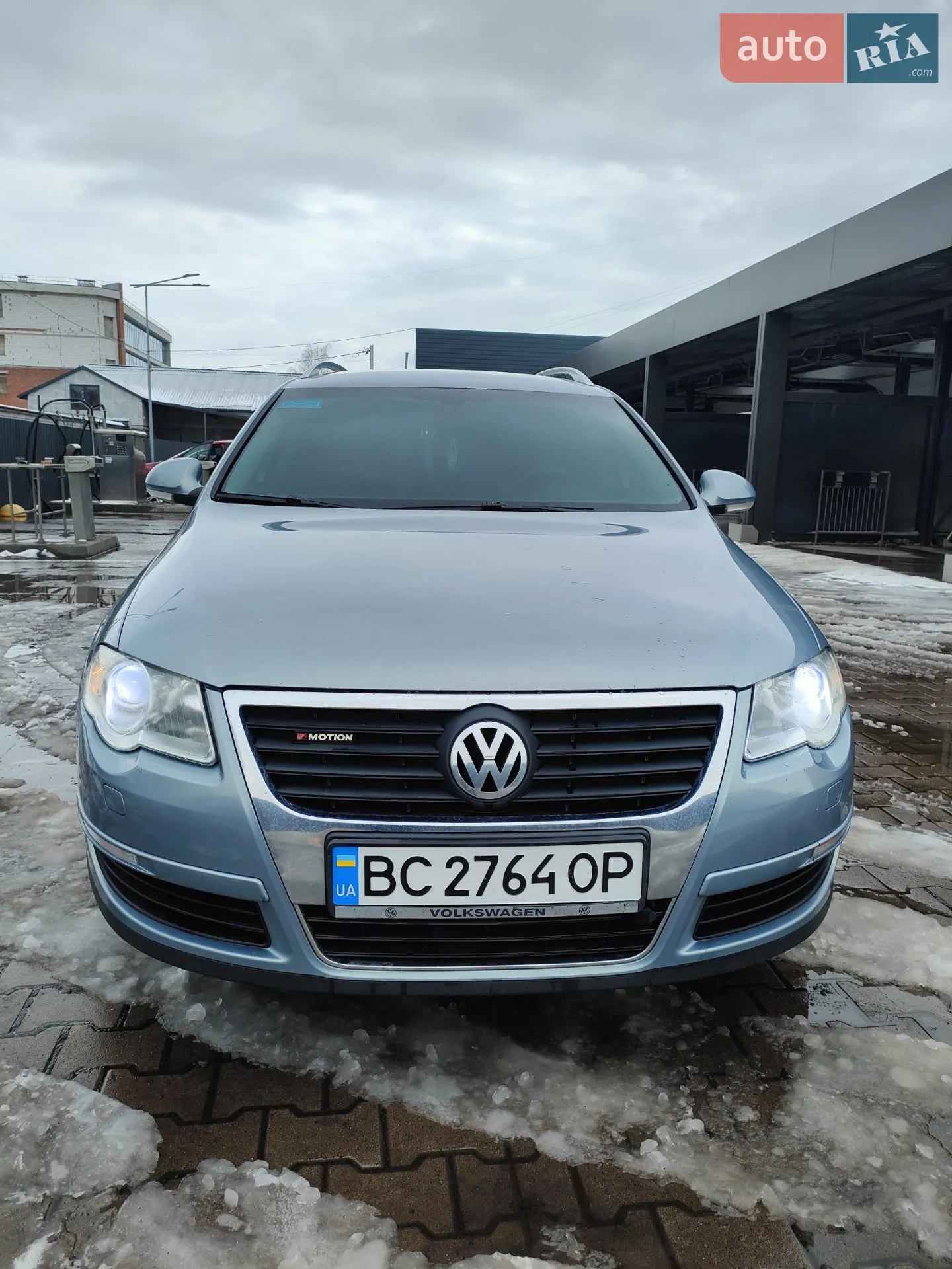 2010 Volkswagen Passat - фото 1