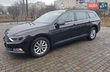 Універсал Volkswagen Passat 2018 в Нововолинську
