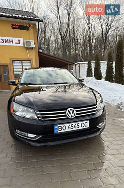 Седан Volkswagen Passat 2015 в Гусятине