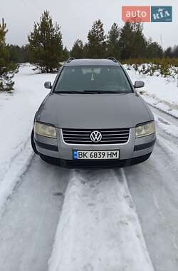 Универсал Volkswagen Passat 2002 в Березному