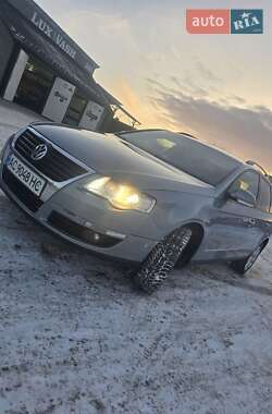 Универсал Volkswagen Passat 2010 в Камне-Каширском