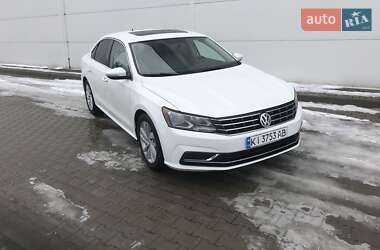 Седан Volkswagen Passat 2018 в Києві