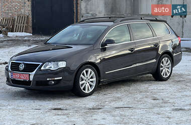 Універсал Volkswagen Passat 2010 в Ковелі