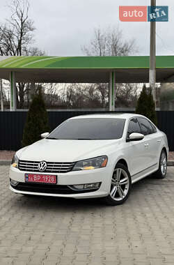 Седан Volkswagen Passat 2013 в Одессе